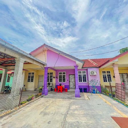 Nail Homestay Kuala Besut Exterior foto